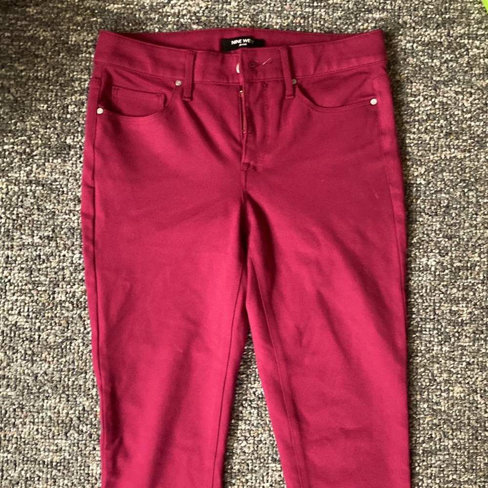 Maroon Nine West skinny jeggings